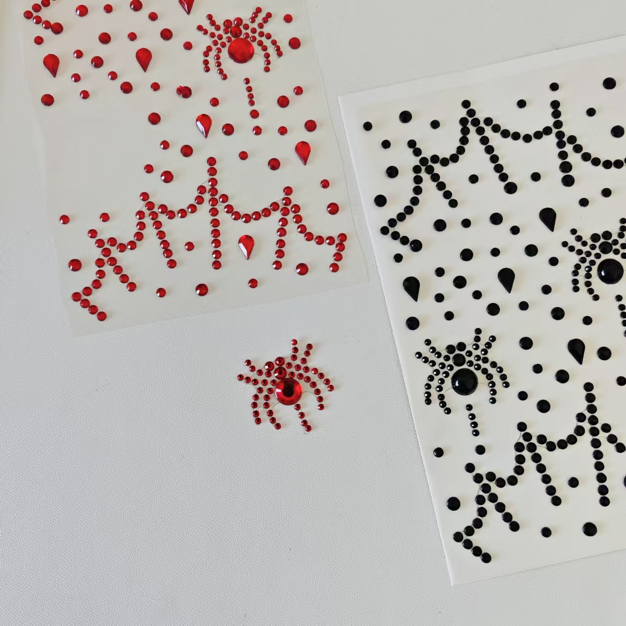 ハロウィンステッカーパーティーステージフェイスメイクグリッタ - Halloween Party Supplies のレビューと価格